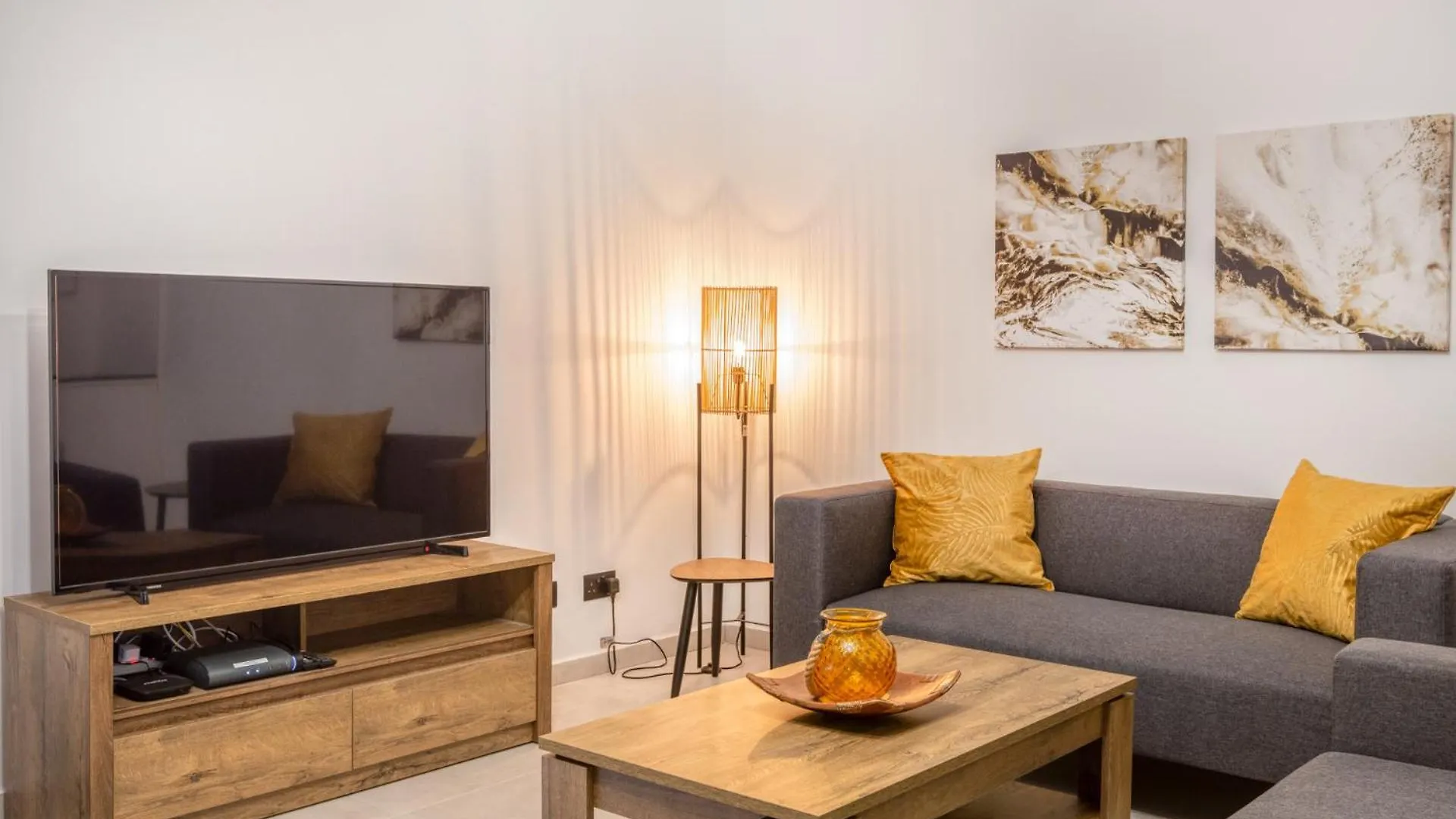 Amazing Apartment With Pool In Malta Is-Swieqi