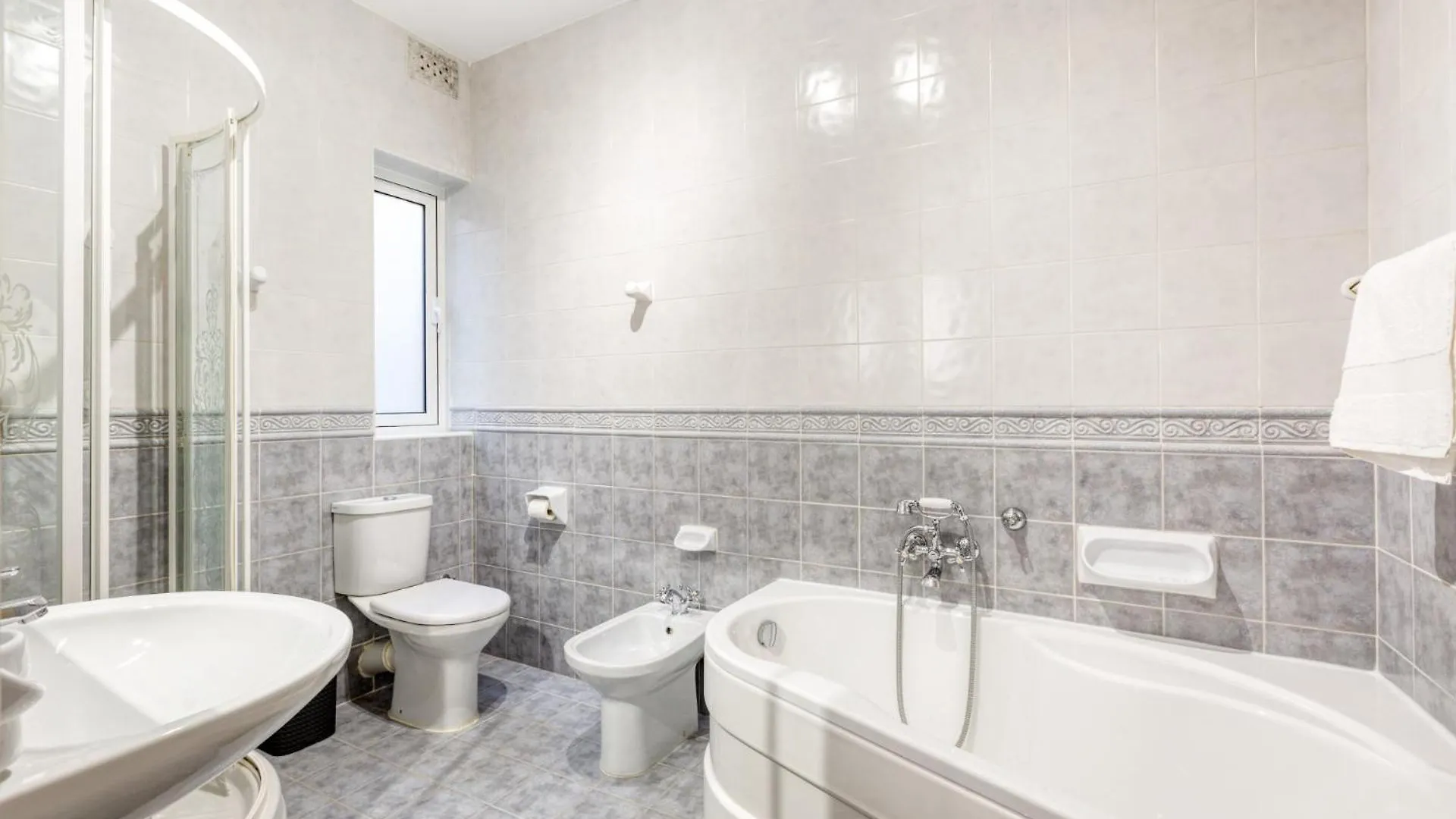 Amazing Apartment With Pool In Malta Is-Swieqi Malta